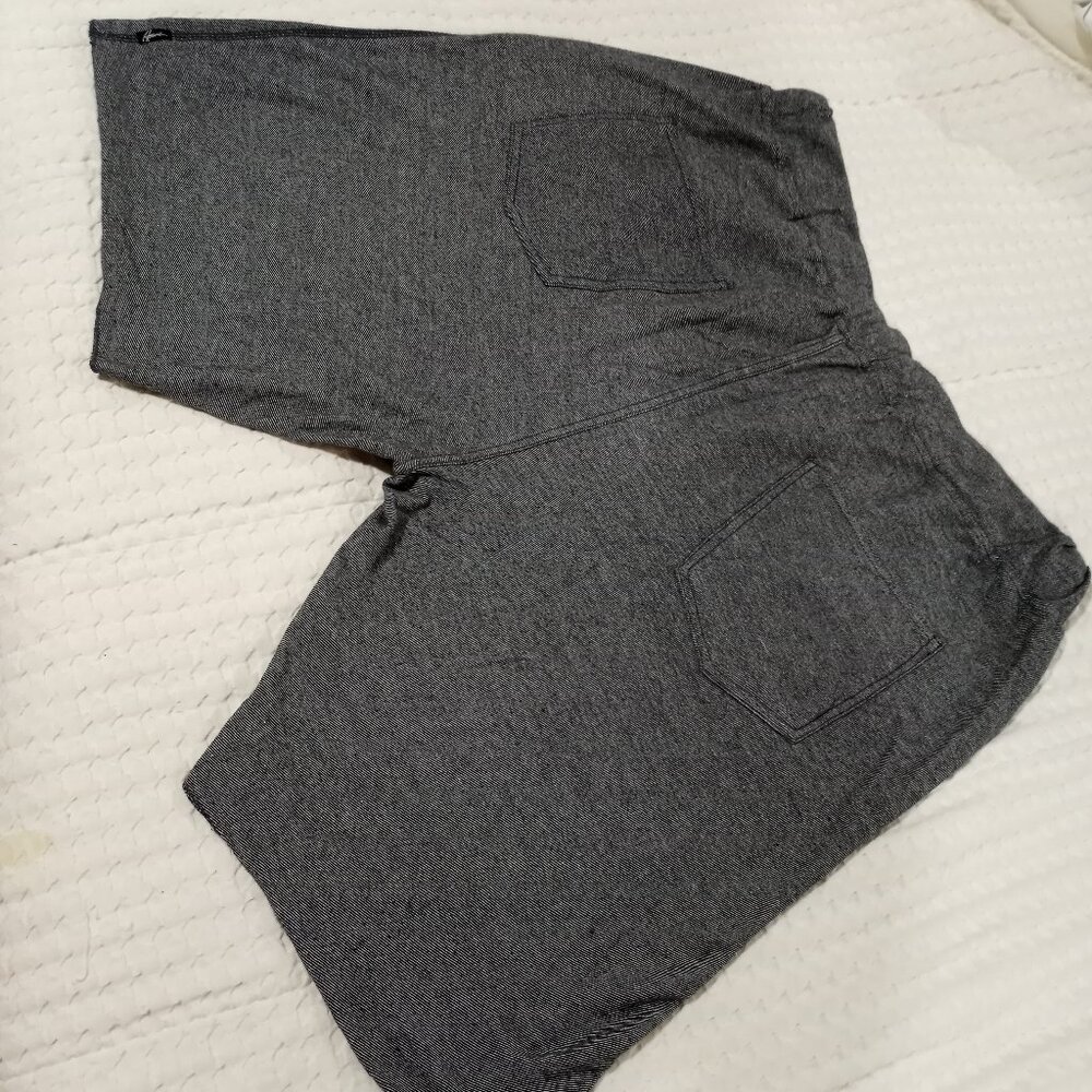 HOUSE 100% COTTON BLUE/GREY MEN SHORTS SIZE 38 WITH DRAWSTRING